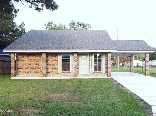 927 Patricia St, Rayne, LA 70578