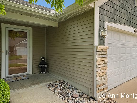 2nd image of 13473 Carpenter Way