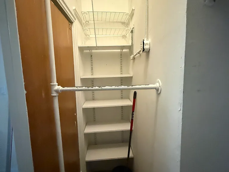 3 Chester Ave #2 — Photo 9