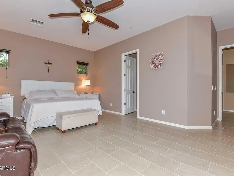 19210 W Denton St — Photo 10