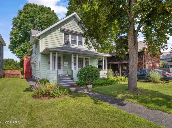 23 Hamilton Avenue, Troy, NY 12180
