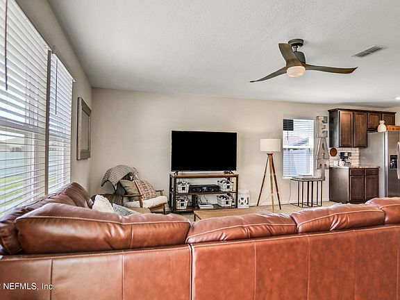 5th image of 2904 Little Creek Ct