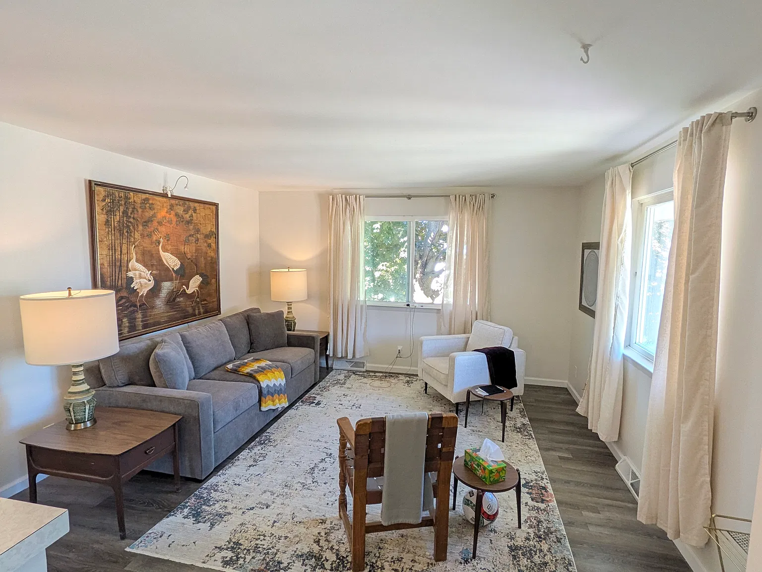 3 bed, 1200 sqft, $1,500 — Photo 2