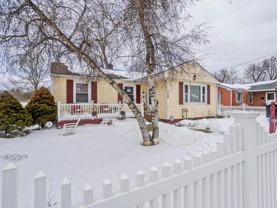 1730 Carew St, Springfield, MA, 01104