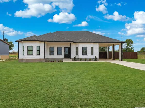 12822 Pueblo Nuevo, Atascosa, TX 78002