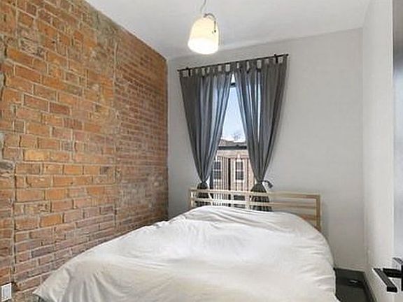 4th image of 614 Van Buren St #2F