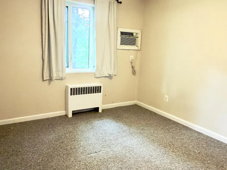 10311 Montrose Ave #202 — Photo 14