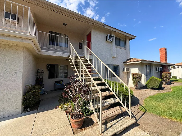 7404 Napa Ct — Photo 1