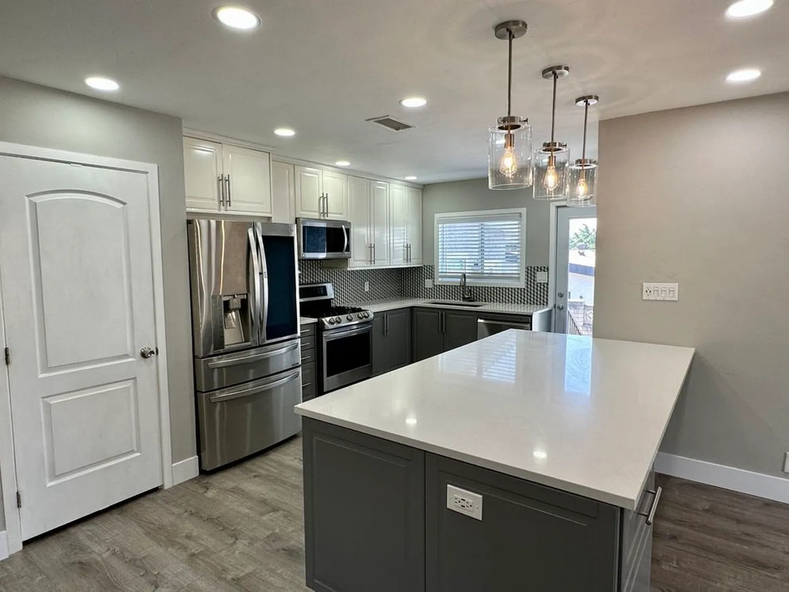 3 bed, 1485 sqft, $4,495 — Photo 4