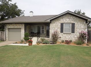 2761 Warwick Dr, Oklahoma City, OK 73116
