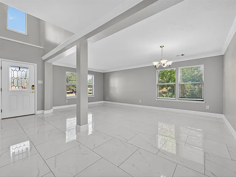 18603 Morgans Forest Ln — Photo 2