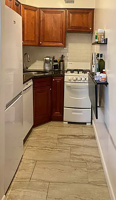 Rented by Compass | media 18