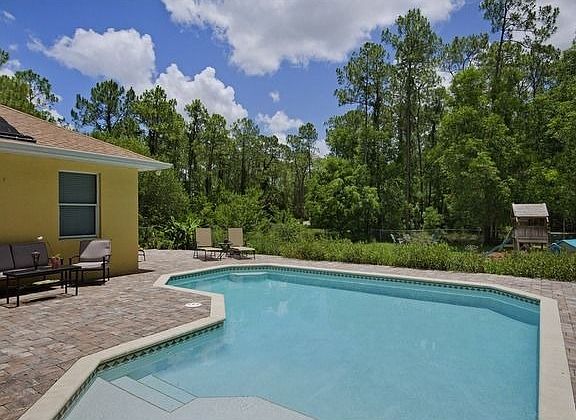 5th image of 1164 Oakes Blvd