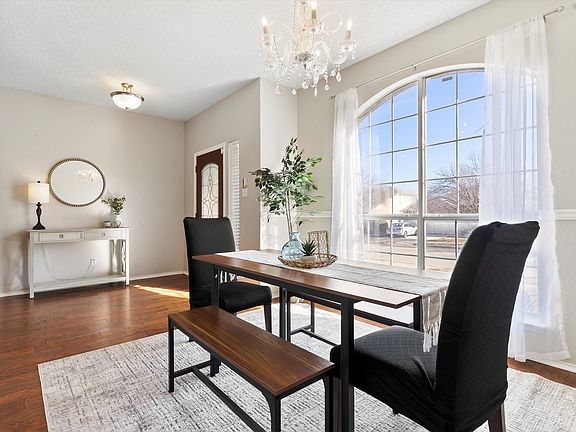 3rd image of 7303 Vista Ridge Ln