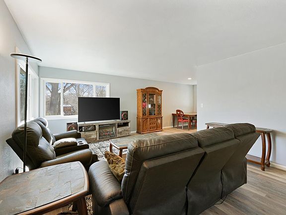 3rd image of 2381 S San Miguel Dr