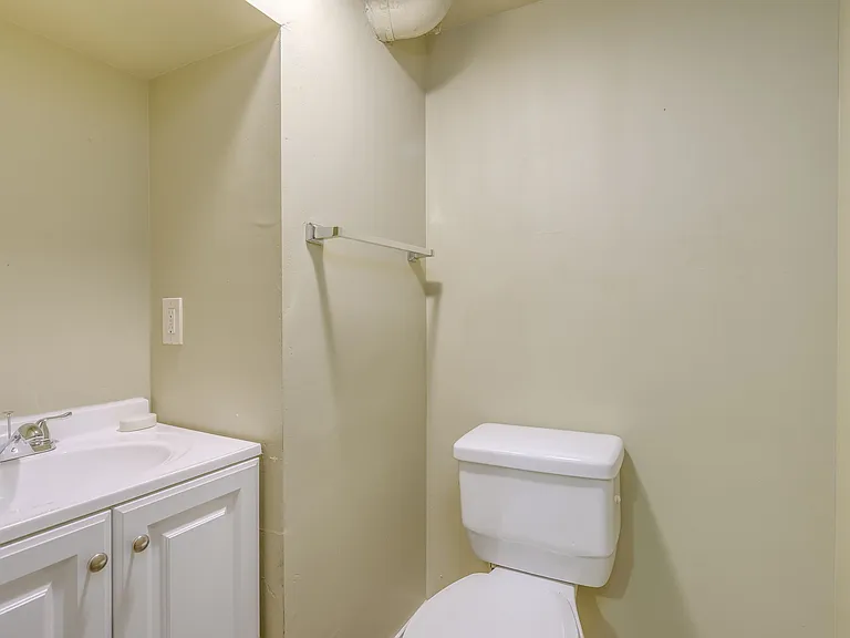 11835 NE Couch St — Photo 21