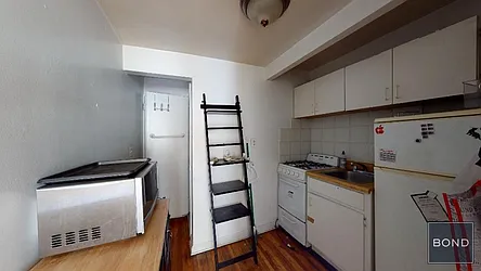 Rented by Bond New York