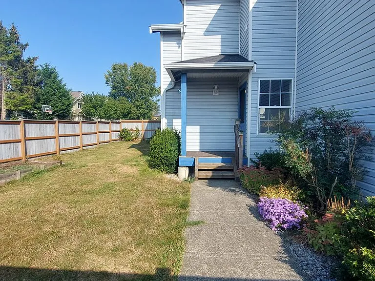 1703 Texas St — Photo 3