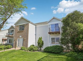2829 Cimarron Trl, Madison, WI 53719
