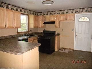 2nd image of 21 Emma St