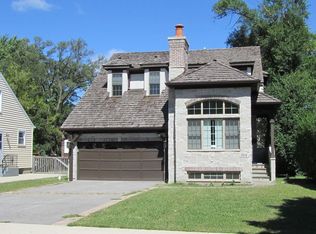 1814 Linneman St, Glenview, IL 60025