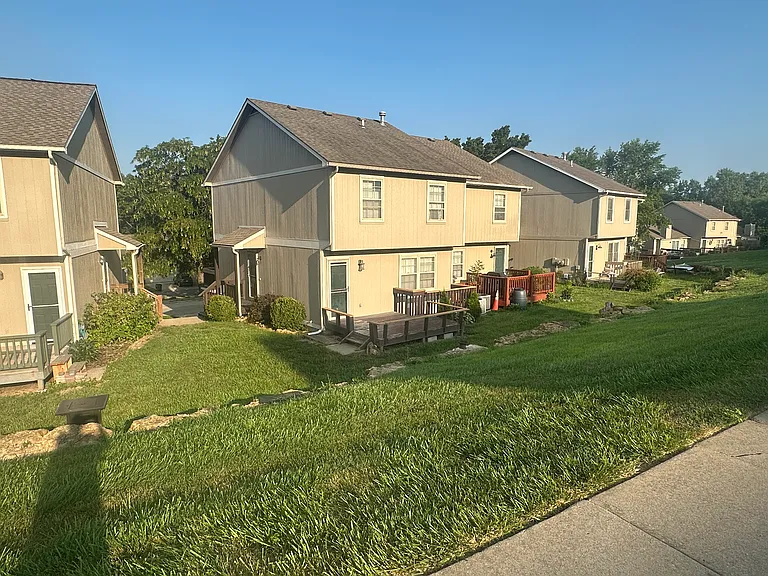 1422 Anthony Michael Dr — Photo 26