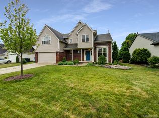 3198 Honeysuckle Dr, Ann Arbor, MI