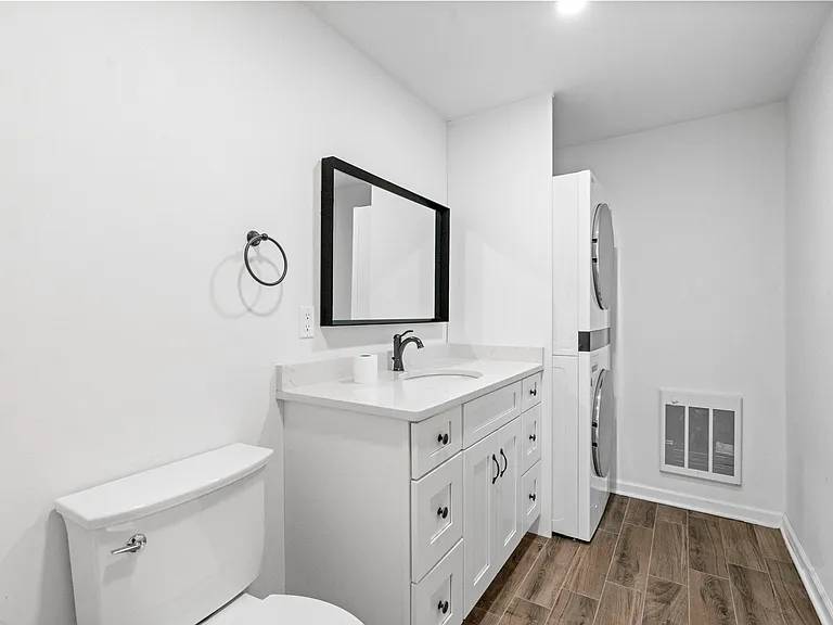 54 W Somerset St #REAR — Photo 5