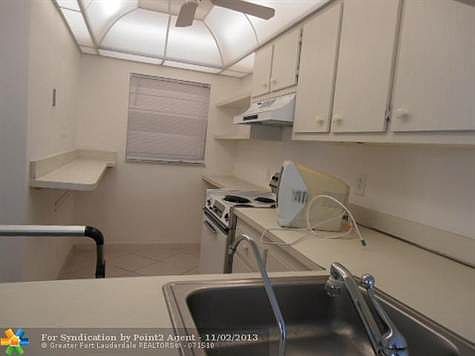 3rd image of 9460 Poinciana Pl APT 110