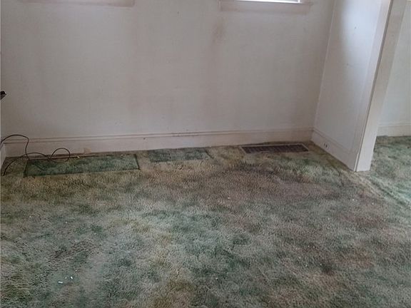 3rd image of 11603 Thornwood Ave
