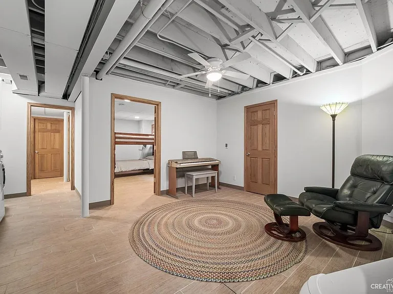 320 N Wright St — Photo 15