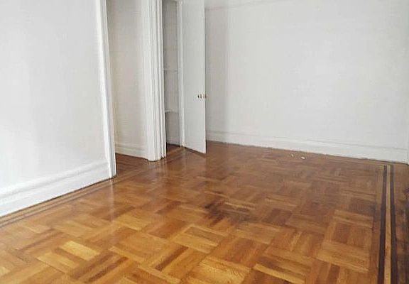 3rd image of 2600 Creston Ave APT 3H