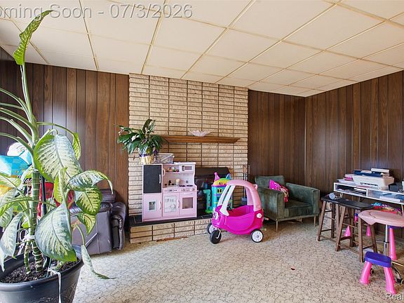 5th image of 28445 Bradner Dr