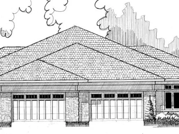 1903 Country Club Dr, Coralville, IA 52241