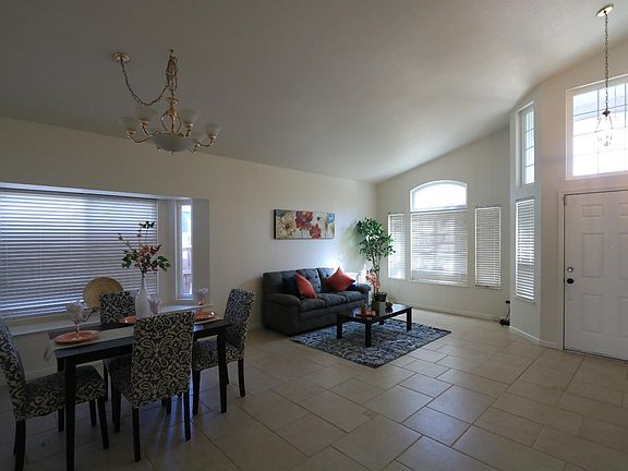 4th image of 6713 Hollybrook Dr