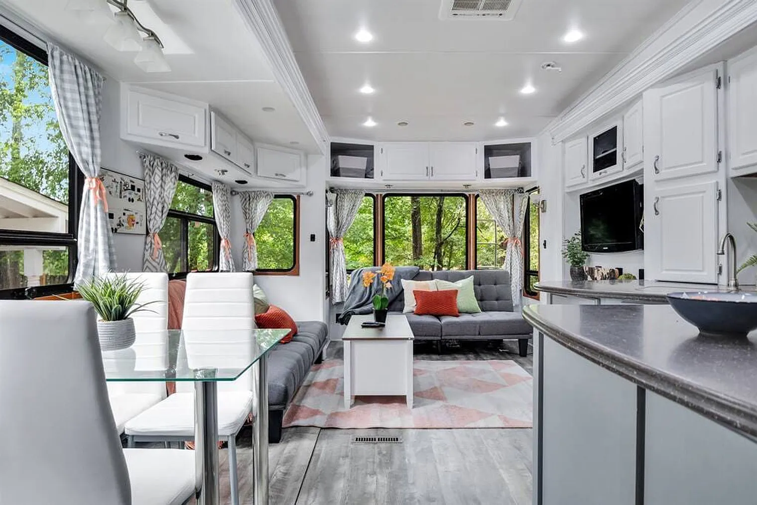 1 bed, 1.0 bath, $3,978 — Photo 1