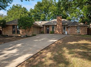 2208 Timberglen Dr, Flower Mound, TX 75028