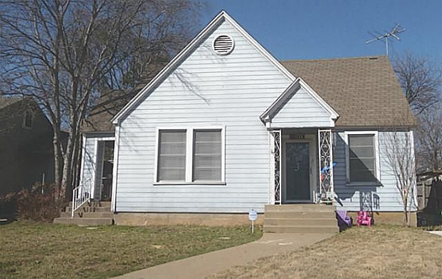 1st image of 3928 Collinwood Ave