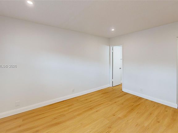 5th image of 8846 W McNab Rd APT 106