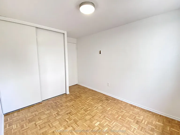 7555 Goreway Dr #155 — Photo 9