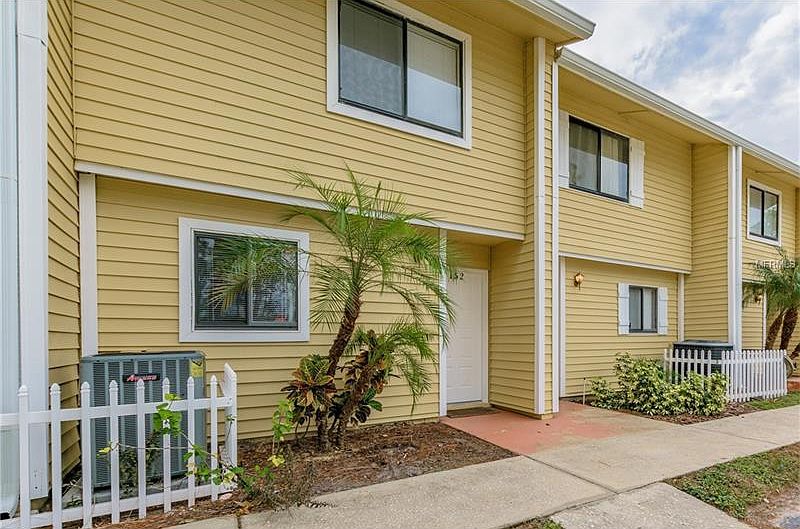 1st image of 22604 Watersedge Blvd
