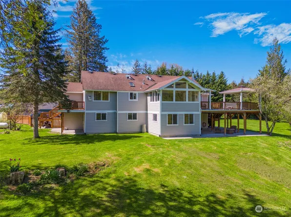 7676 Cedar Place SE, Snoqualmie, WA 98065