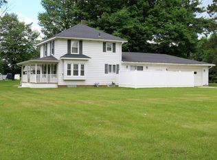 28602 Fawn River Rd, Sturgis, MI 49091