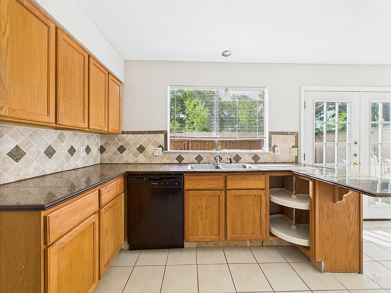 9520 Quail Village Ln — Photo 19