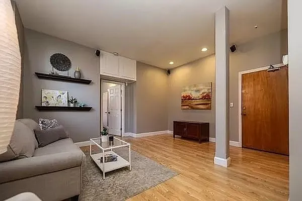 21 Linden St #216 — Photo 3