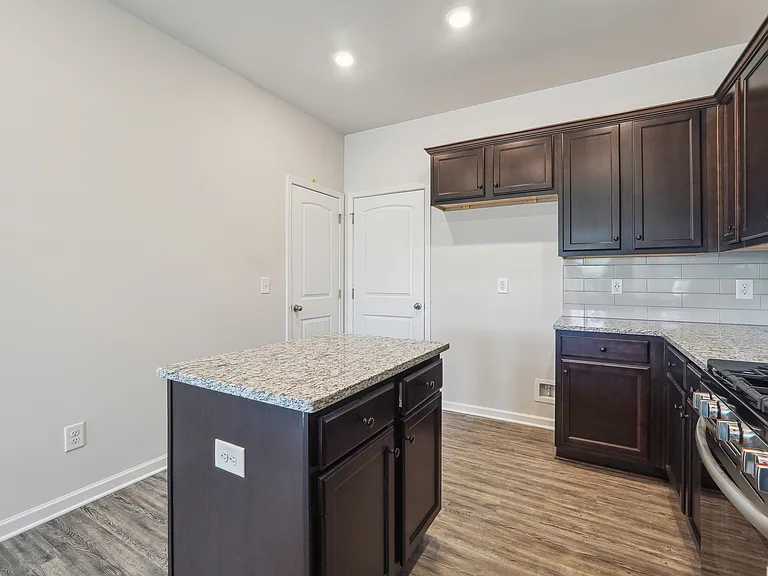 60 Briarwood Dr — Photo 14