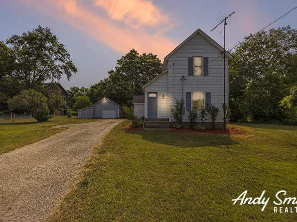 3265 16th St, Hopkins, MI 49328