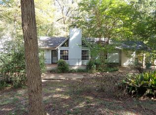 508 Branding Iron Ln, Holly Lake Ranch, TX 75765