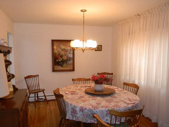 3rd image of 1 Garvey Dr