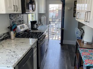 848 36th St, Oakland, CA 94608